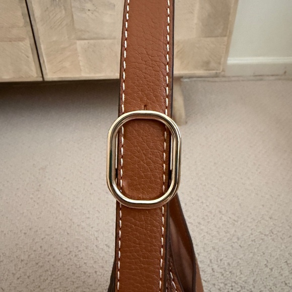 Kate Spade Small 454 Tan Leather Shoulder Bag- Like New - Picture 6 of 8